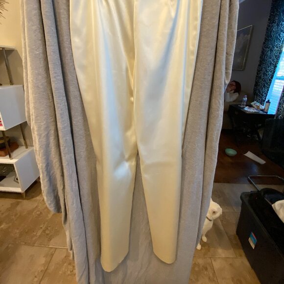 White House Black Market Womens Pants Ivory Size 2 Flare - Picture 5 of 9